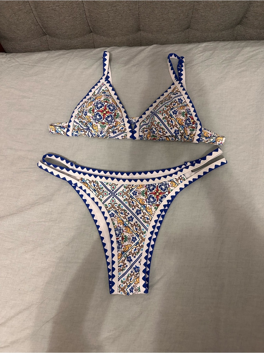Bikini set Top and bottom size M